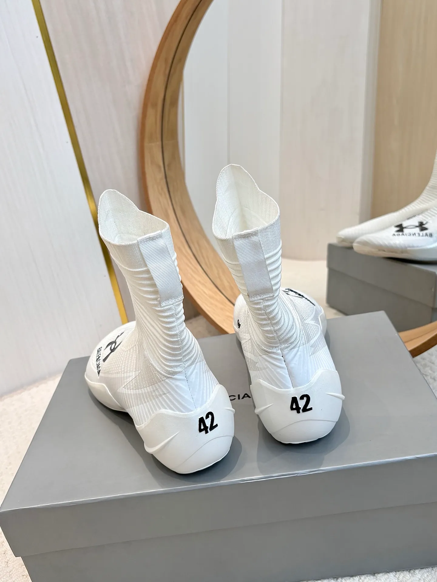 👟👟Ex-factory price 620👟👟 Men's model ➕20 Balenciaga Original outsole Size: #female 35-40 #male 39-45 (female 40 and male 45 are custom-made and cannot be returned or exchanged)